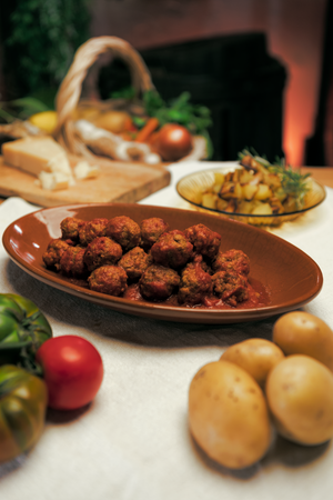 Meatballs with Tomato Sauce (June)